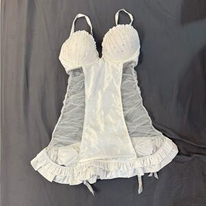 Victoria Secret Lingerie. Size 34 B. Color white.